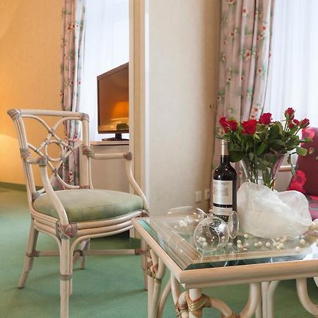 Campus Garden Businesshotel Изерлон Екстериор снимка
