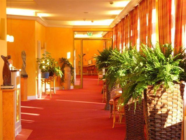 Campus Garden Businesshotel Изерлон Екстериор снимка